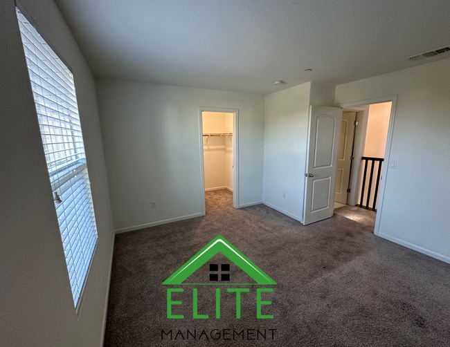 Building Photo - Spacious 4-Bedroom Home in Sought-After No...
