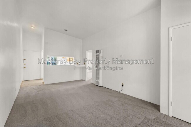 Building Photo - 420 Lighthouse Ave