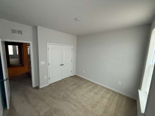 Building Photo - 5912 Whitehurst Ln