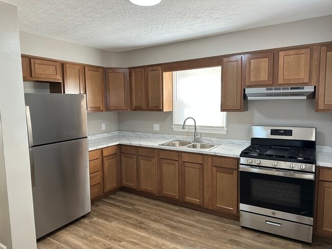 Building Photo - Completely remodeled 3 Bedroom Ranch Home for Rent