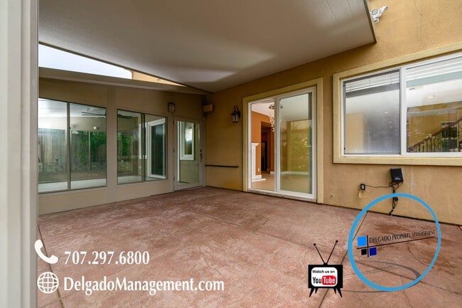 Building Photo - Benicia! Waters End five bedrooms, four baths and over 4,300SF available now!