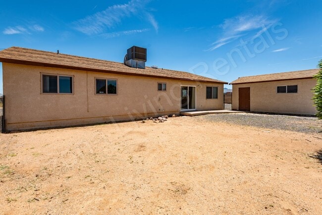 Building Photo - MOVE IN SPECIAL, $800 OFF FIRST MONTH