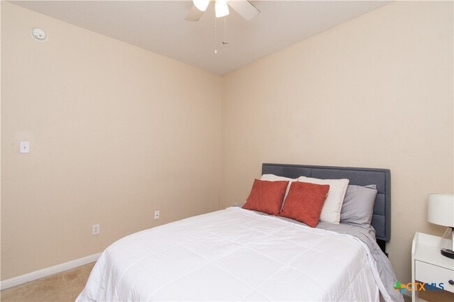 Building Photo - 421 Shadow Point