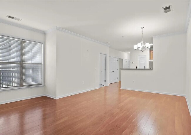 Building Photo - 3820 Lightfoot St