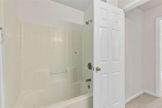 Building Photo - 405 Mt Vernon Ct