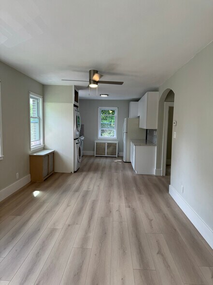 Building Photo - 65 Heath Pl