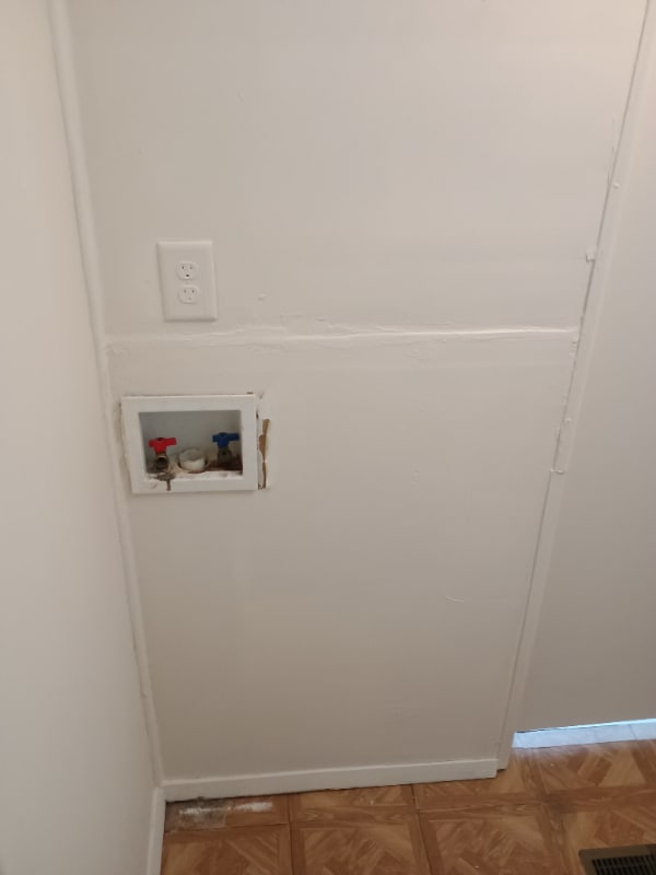 Building Photo - 124 Laurence