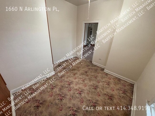 Building Photo - 1660 N Arlington Pl