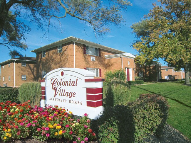 Colonial Village - Columbus, OH | Apartment Finder