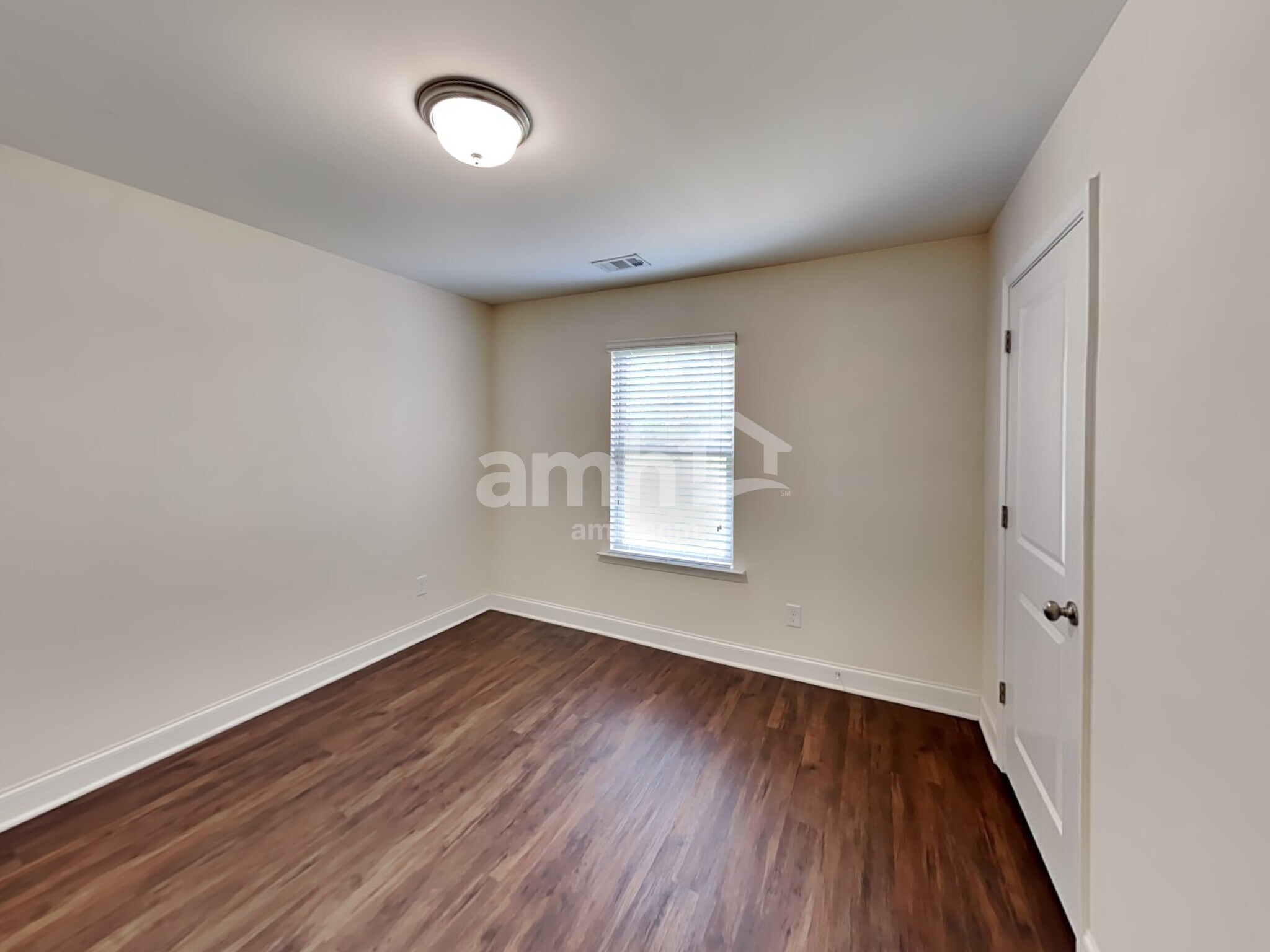 Building Photo - 2465 Beal St