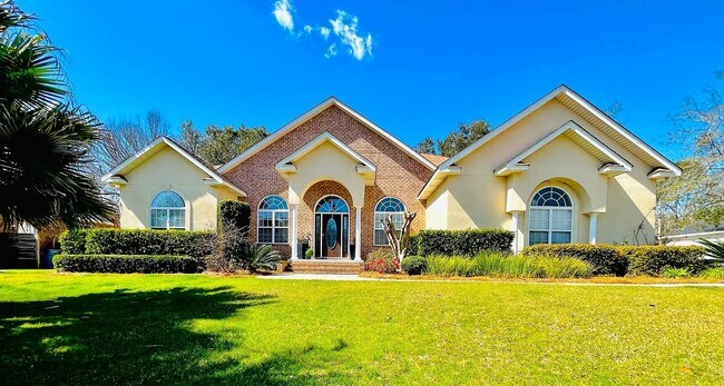 Primary Photo - 114 Cinder Hill Dr