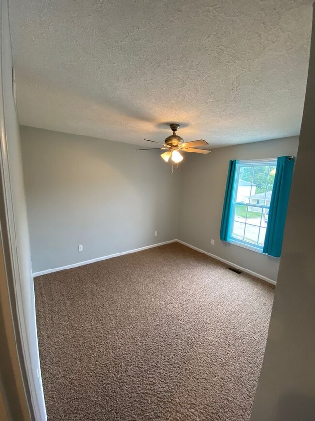 Building Photo - Updated, 4 Bedroom, Split Level Home