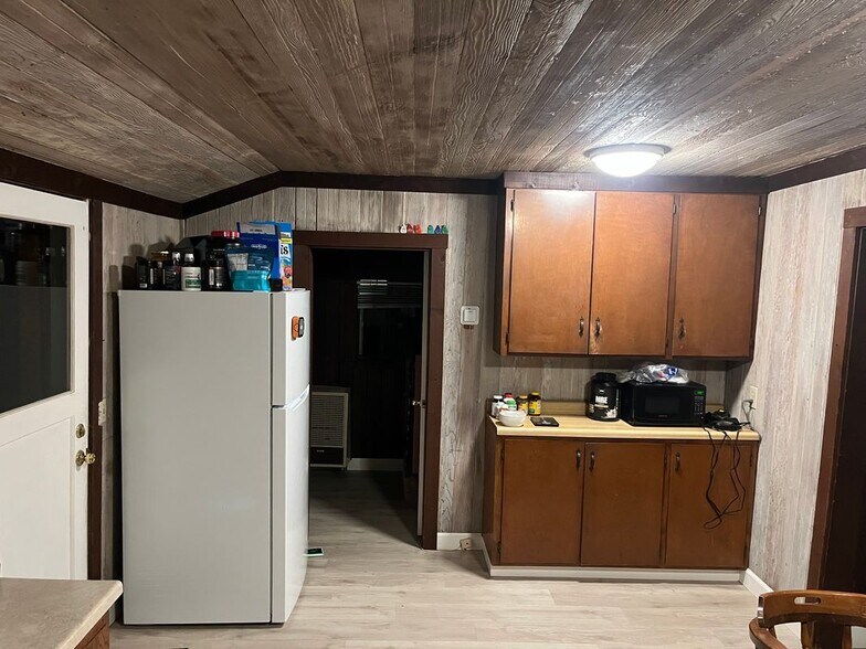 Building Photo - 315 Cypress Ave