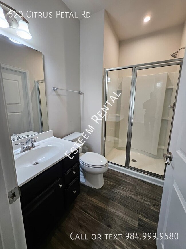 Building Photo - 520 Citrus Petal Rd