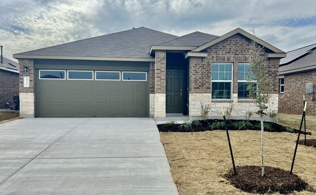 Building Photo - 332 Sonterra Dr