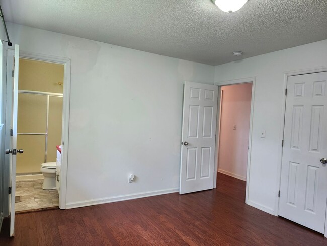 Building Photo - 3 Bedroom 2 bath home in North Hixson TN