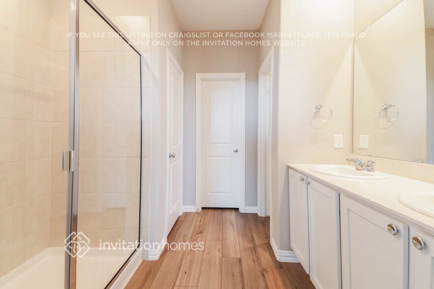 Building Photo - 1237 Sequoia Ln