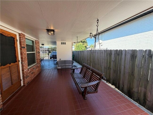 Building Photo - 4840 Rye St