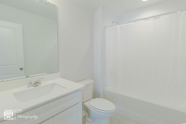 Building Photo - 3320 Candytuft Dr