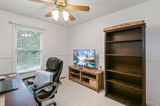 Building Photo - 2131 Silentree Dr