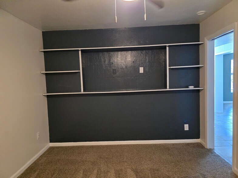 Building Photo - 1819 N 87th Pl