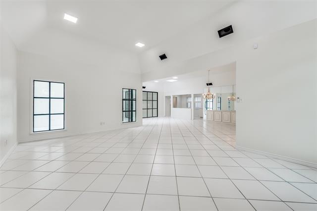 Building Photo - 3805 Brookhaven Cir