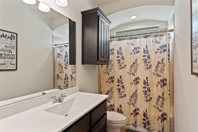 Building Photo - 9124 Golden Hollow Ln