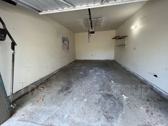 Building Photo - 2038 E Vassar Ave