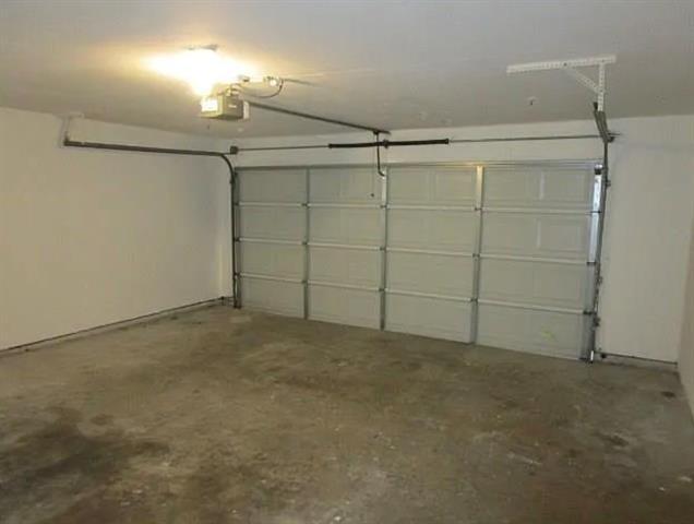 Building Photo - 5212 Cordova Ave