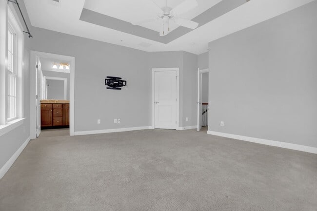 Building Photo - 8638 Westford Rd