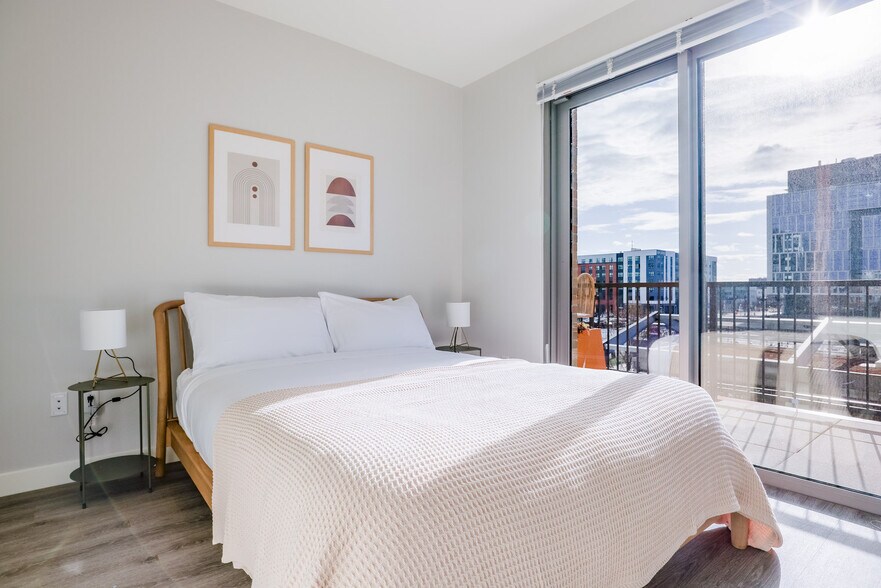 Building Photo - 485 Foley St