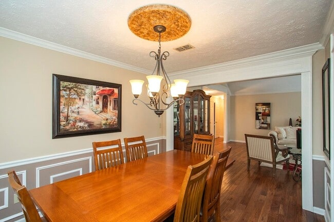 Building Photo - 1508 Clover Ct