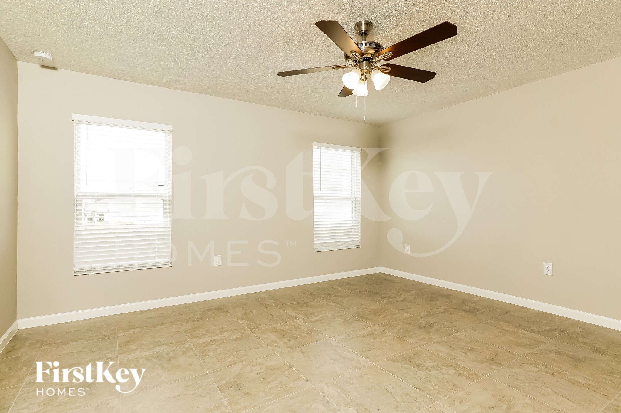 Building Photo - 422 Earhart Dr