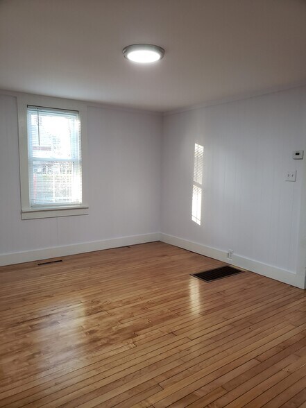 Dining Room - 429 Elm St