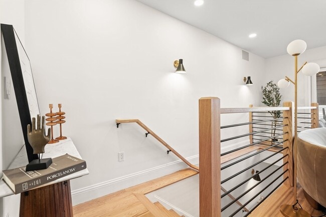 Building Photo - 53 Thomas Park