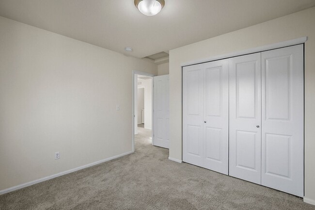 Building Photo - Lake Stevens~Amber Skyline