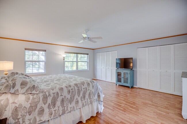 Building Photo - 2722 Cardinal Dr