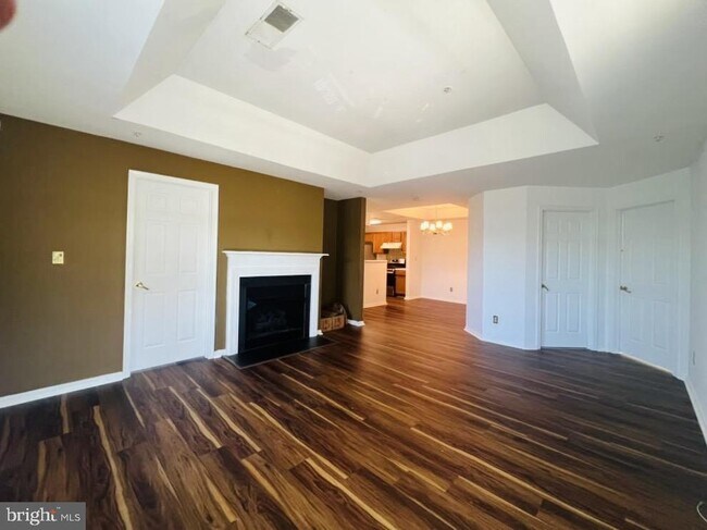 Building Photo - 8095 Lacy Dr