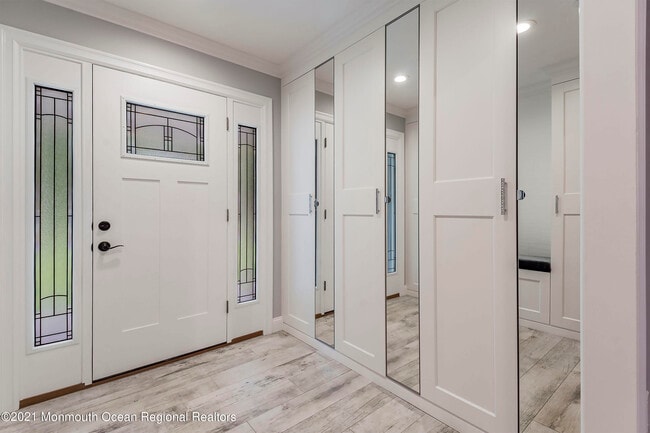 Building Photo - 16 Cypress Ave