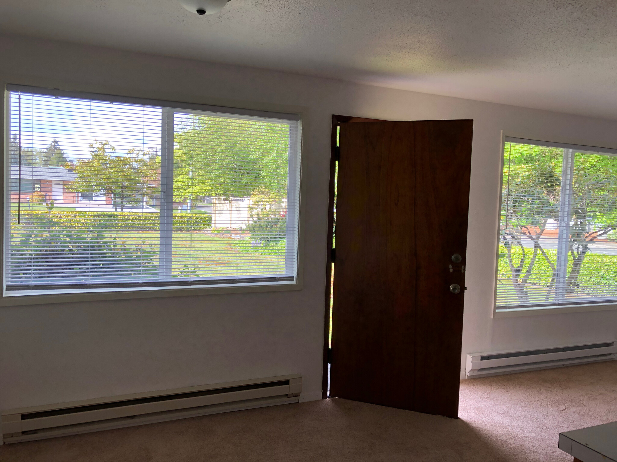 Double pain windows - 8402 E McKinley Ave