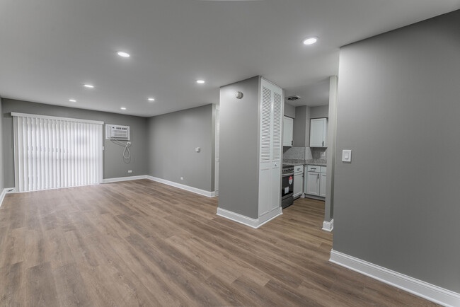 Building Photo - 314 Lathrop Ave