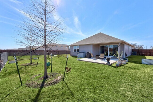 Building Photo - 191 Silverton Ln