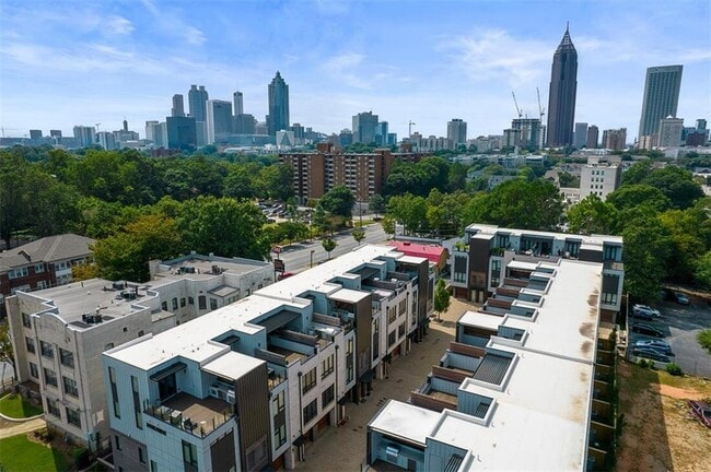 Building Photo - 133 Cityview Ct NE
