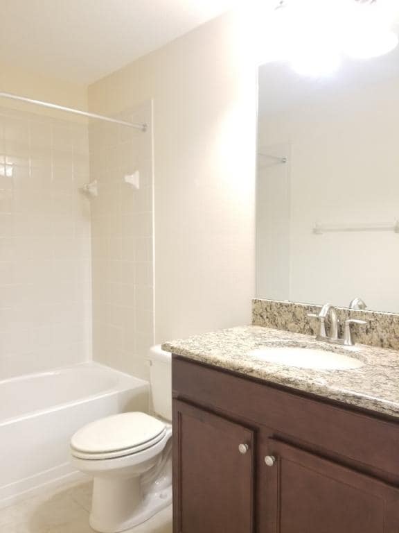 Building Photo - 15186 Evergreen Oak Loop