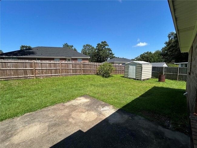 Building Photo - 6626 Woodside Ct E