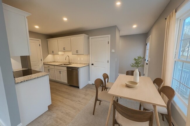 Building Photo - 193 S Lincoln St