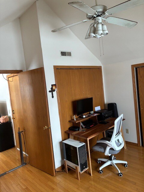 Building Photo - 1144 E Mifflin St