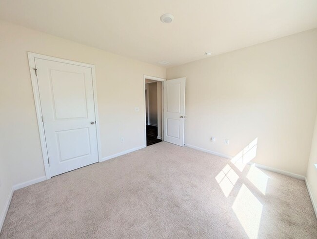 Building Photo - Whitehall Community 3-Bed & 2-Bath Long Term Rental , Longs SC