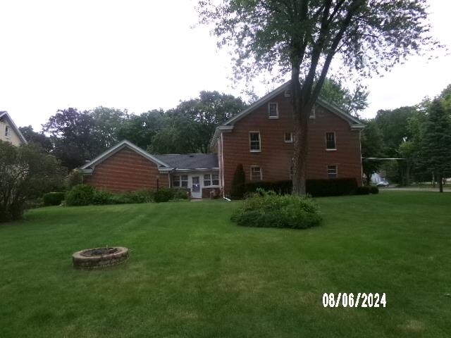 Building Photo - 830 Sherwood Dr NE