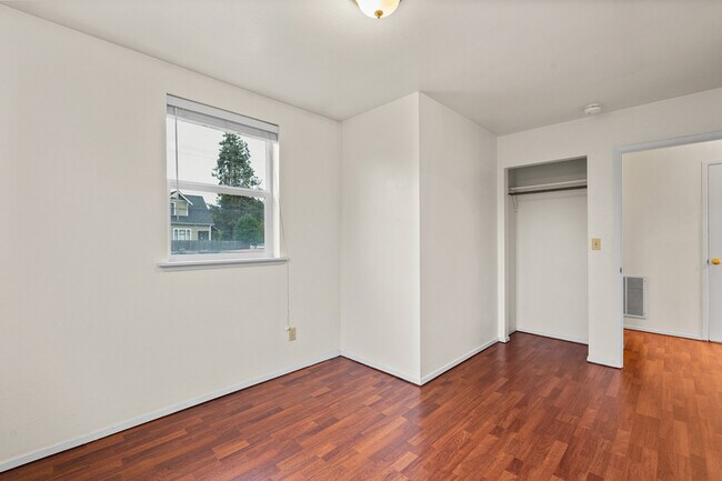 Building Photo - 4724 S Findlay St